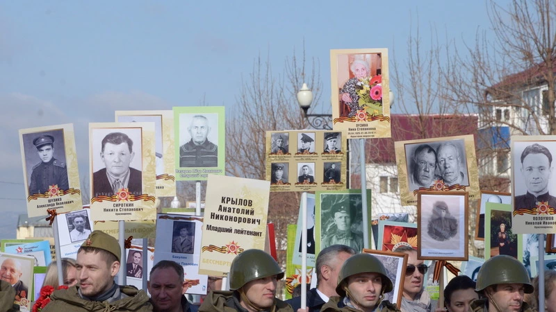 «Бессмертный полк» в Южно-Сахалинске будет принимать «рядовых» почти до самого старта шествия