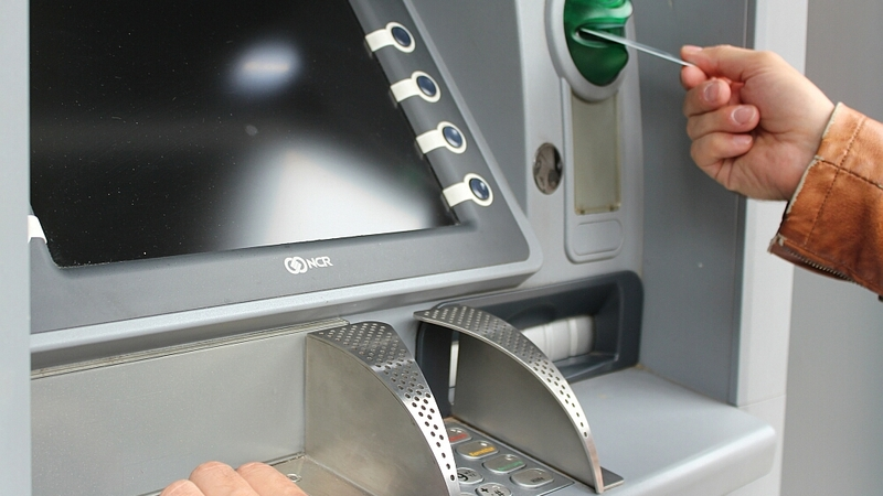 Сбербанк придумал, как обеспечить наличными жителей сахалинской глубинки