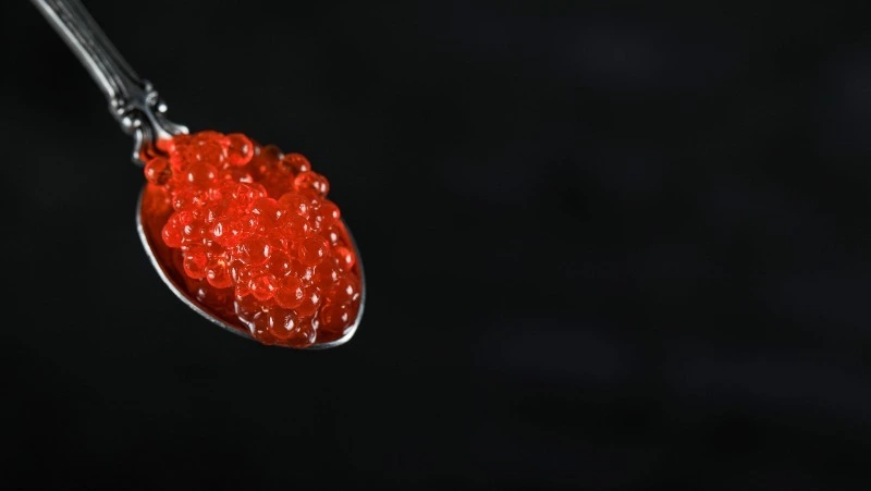 На Сахалине браконьер получил условный срок за 15 кг добытой красной икры