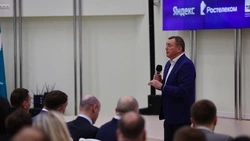 Валерий Лимаренко ответил на вопросы айтишников на международном форуме «Цифровой маяк»