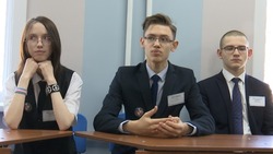 Школьники Южно-Сахалинска прославили лицей № 2 на всю Россию