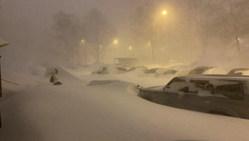 Больше метра снега принесет пятидневный циклон на юг Сахалина