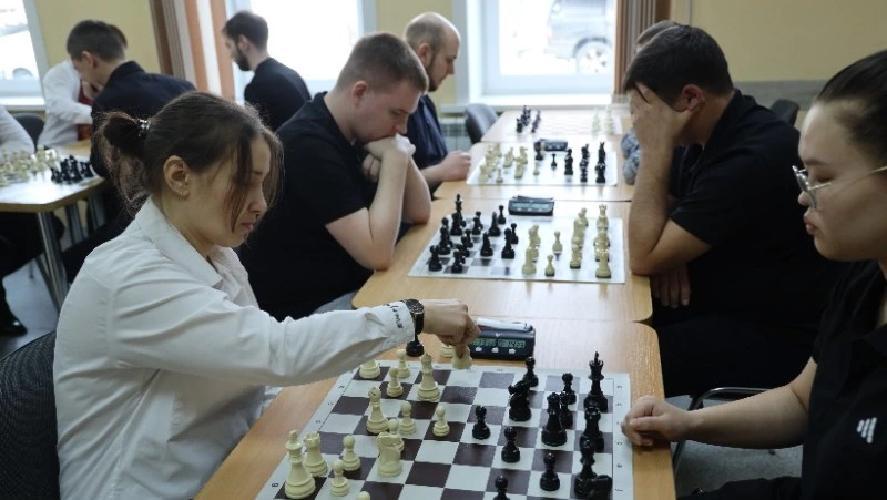 Команда из Корсакова выиграла Кубок губернатора по шахматам 