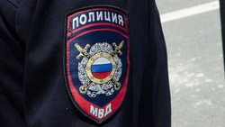 Сахалинец ударил ногой в живот сотрудницу полиции и стал фигурантом дела