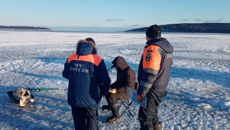 МЧС предупредило об опасности отрыва оставшейся части припая в заливе Мордвинова 24 марта