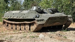 Военнослужащие ВВО отработали навыки вождения на тяжелой технике на Сахалине