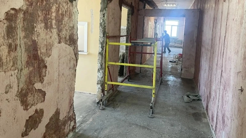 В поликлинике № 6 начали ремонт