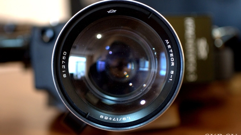 В РИА «Сахалин-Курилы» для выставки принесли советское киноружье с прикладом