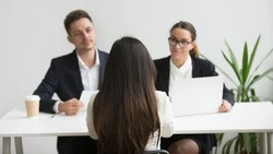 Работодатели России пожаловались на долгий поиск сотрудников