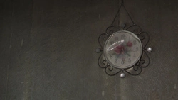 Сахалинцы собирают еду и одежду семье из сгоревшего дома