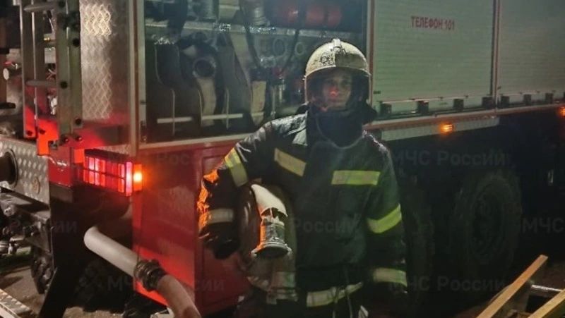 Баня вспыхнула вечером в субботу в Анивском районе