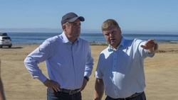 Туалеты и раздевалки поставят на популярном пляже Сахалина. Дата