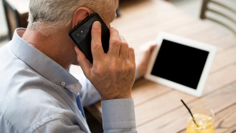 ФСБ предупредила россиян о звонках мошенников от имени спецслужб