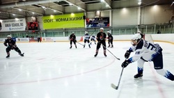Команда «Кристалл» с Сахалина обыграла «Амур 2008» в рамках первенства ДФО по хоккею