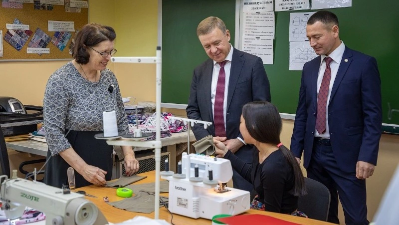 Сергей Надсадин поздравил жителей Южно-Сахалинска с Днем СПО