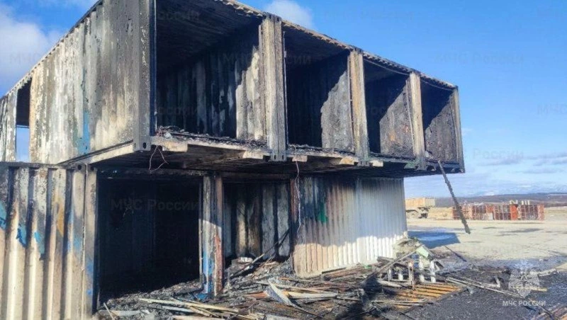 Стали известны подробности пожара на стройплощадке ЖК в Корсакове 