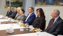 Губернатор Валерий Лимаренко провел встречу с профсоюзами