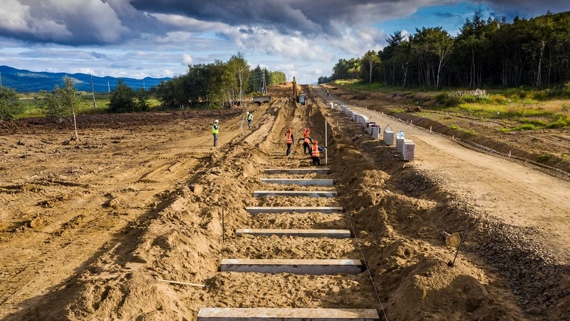 «Восточная горнорудная компания» начала строить фундаменты опор магистрального конвейера