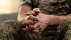 Военкомат по ошибке призвал на службу жителя Невельска с бронью работодателя