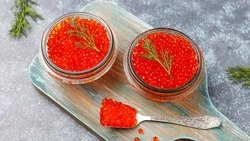 Кишечную палочку обнаружили в красной икре от «Сахалин рыбы»