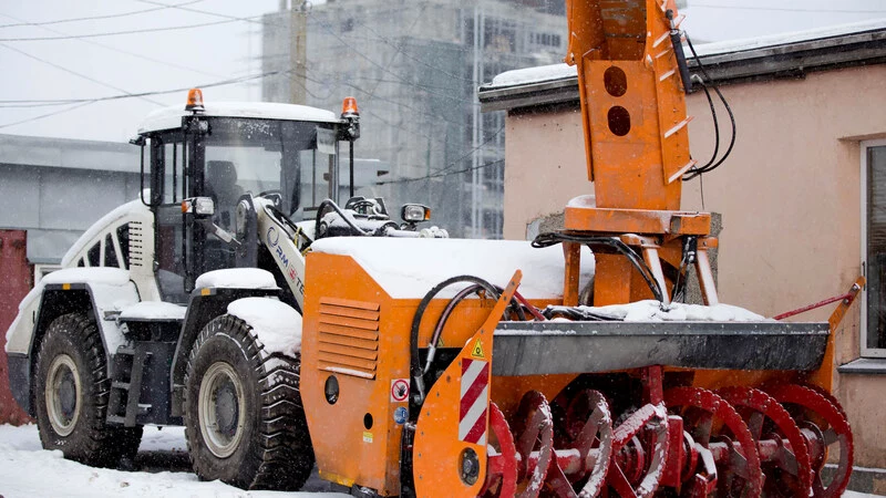 В Южно-Сахалинске пополнился парк снегоуборочной техники