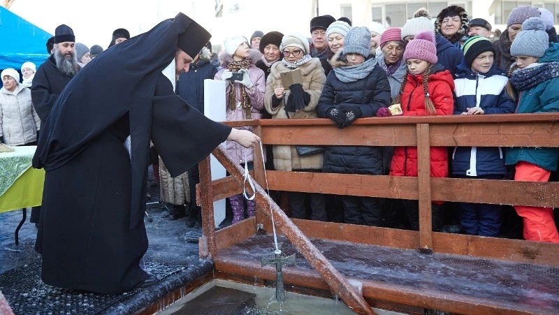 Чем опасно купание в ледяной воде для взрослых?