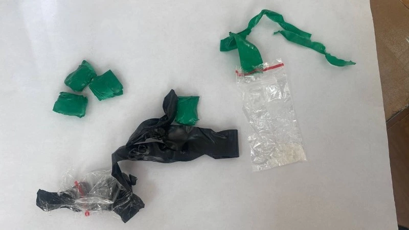 Нелегального мигранта поймали за продажей наркотиков на Сахалине