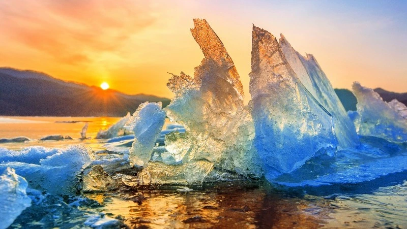 Спасатели напомнили об опасности выхода на лед в заливе Мордвинова 20 марта