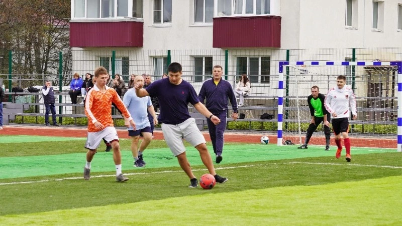 Товарищеский футбольный турнир ко Дню отца провели в Аниве