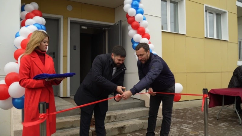 Новые квартиры в Углегорске получили 114 семей