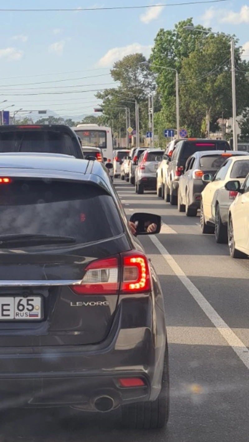 На «спорном» светофоре в Южно-Сахалинске временно вернут двухфазный режим