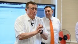 Губернатор Сахалинской области ответил на вопросы студентов-медиков со всей России