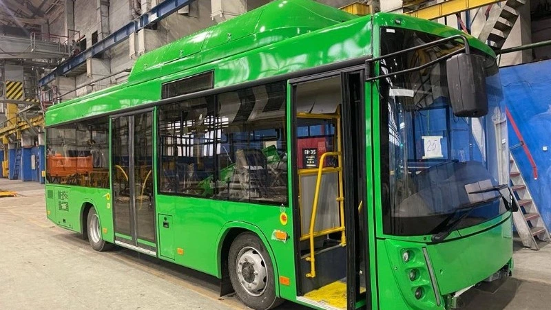 Администрация рассказала о сроках поставки 100 новых автобусов в Южно-Сахалинск