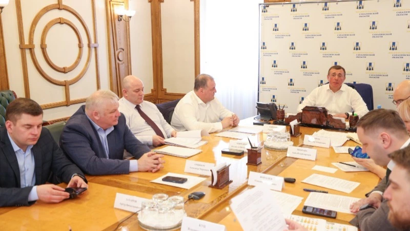 Лимаренко и Солодов обсудили ход работ по увековечению памяти о Курильской десантной операции