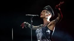 Моноспектакль Маковецкого, концерт Наргиз и новое граффити — программа на «Утро Родины» 28 июня