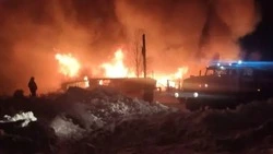 Пять семей лишились имущества в крупном пожаре в селе Вал