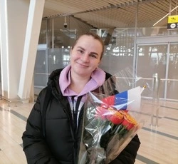 Волонтер Анна Пинчук с Сахалина вернулась с линии соприкосновения