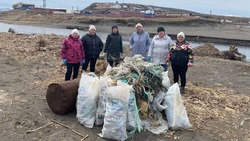 Жители Курильска собрали 100 мешков мусора на субботнике