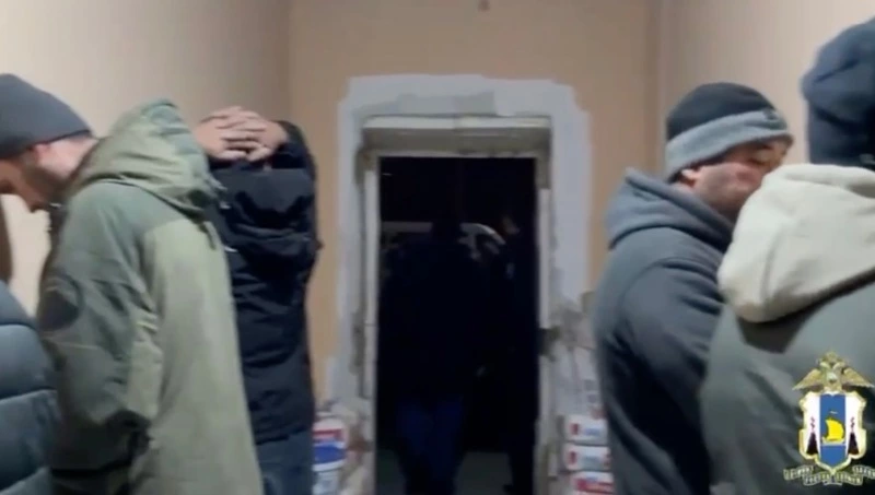 С Сахалина выдворили 14 нелегальных мигрантов