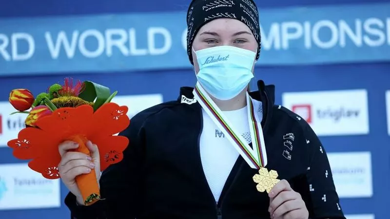 «Соня вчера звонила». Тренер Надыршиной рассказал, как она завоевала золото чемпионата мира