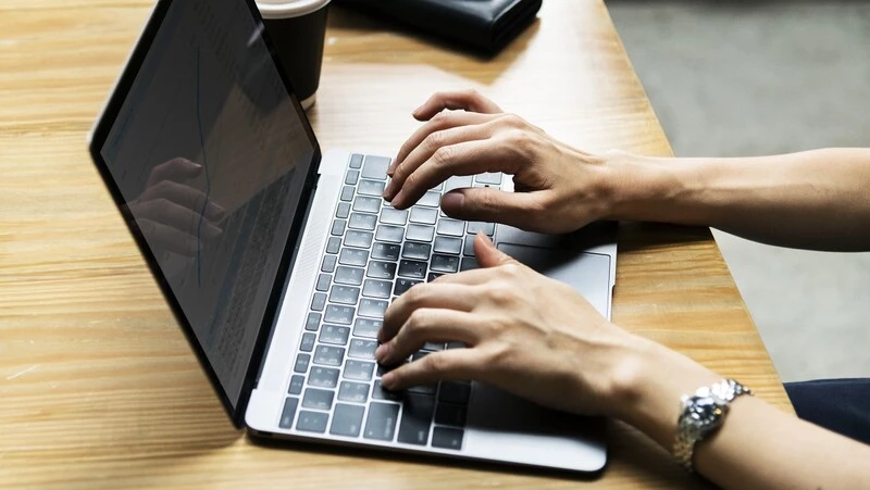 Половина россиян считает себя зависимыми от гаджетов 