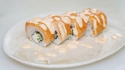 Скандальную рекламу японского ресторана назвали непристойной. Бренд работает на Сахалине