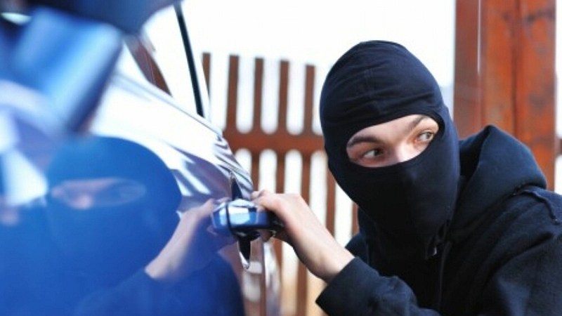 Сахалинец дополнил криминальную биографию угоном