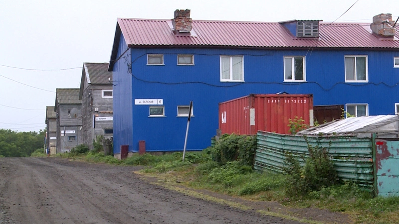 Строители обещают сдать несколько новых домов на Итурупе раньше срока