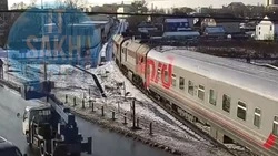 Поезд насмерть сбил женщину в Южно-Сахалинске 