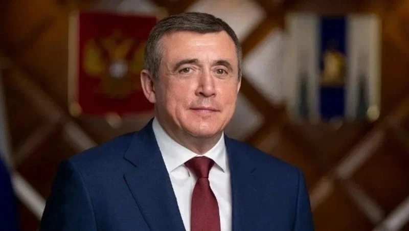 Валерий Лимаренко поздравил военнослужащих с Днем создания Вооруженных сил РФ
