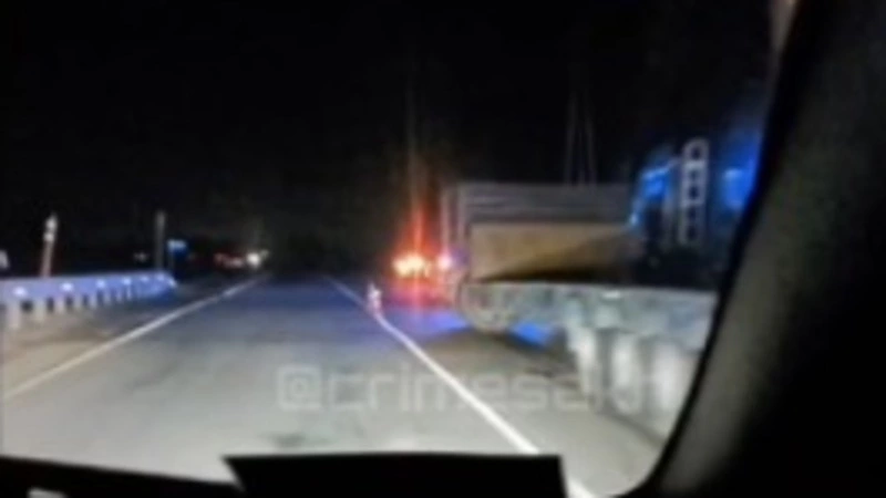 Большегруз сбил насмерть бегавшего по трассе из стороны в сторону сахалинца