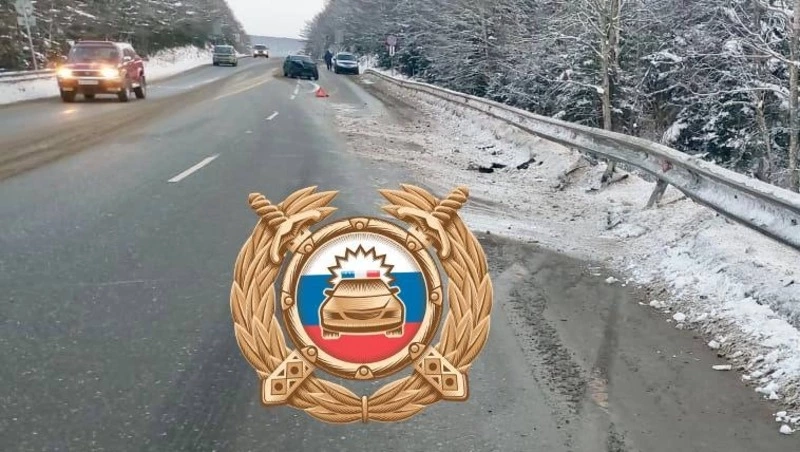 Женщина влетела в барьерное ограждение на автодороге Южно-Сахалинск — Корсаков