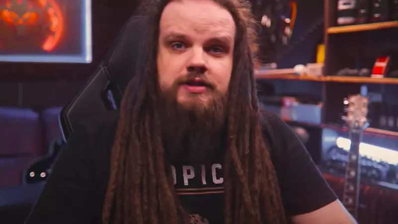 Известный блогер оценил выступление сахалинца на шоу«Голос».«За таких людей искренне обидно»