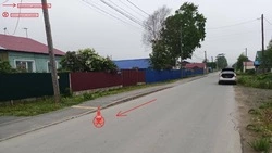 Подросток без прав упал с мопеда при катании с другом в Южно-Сахалинске